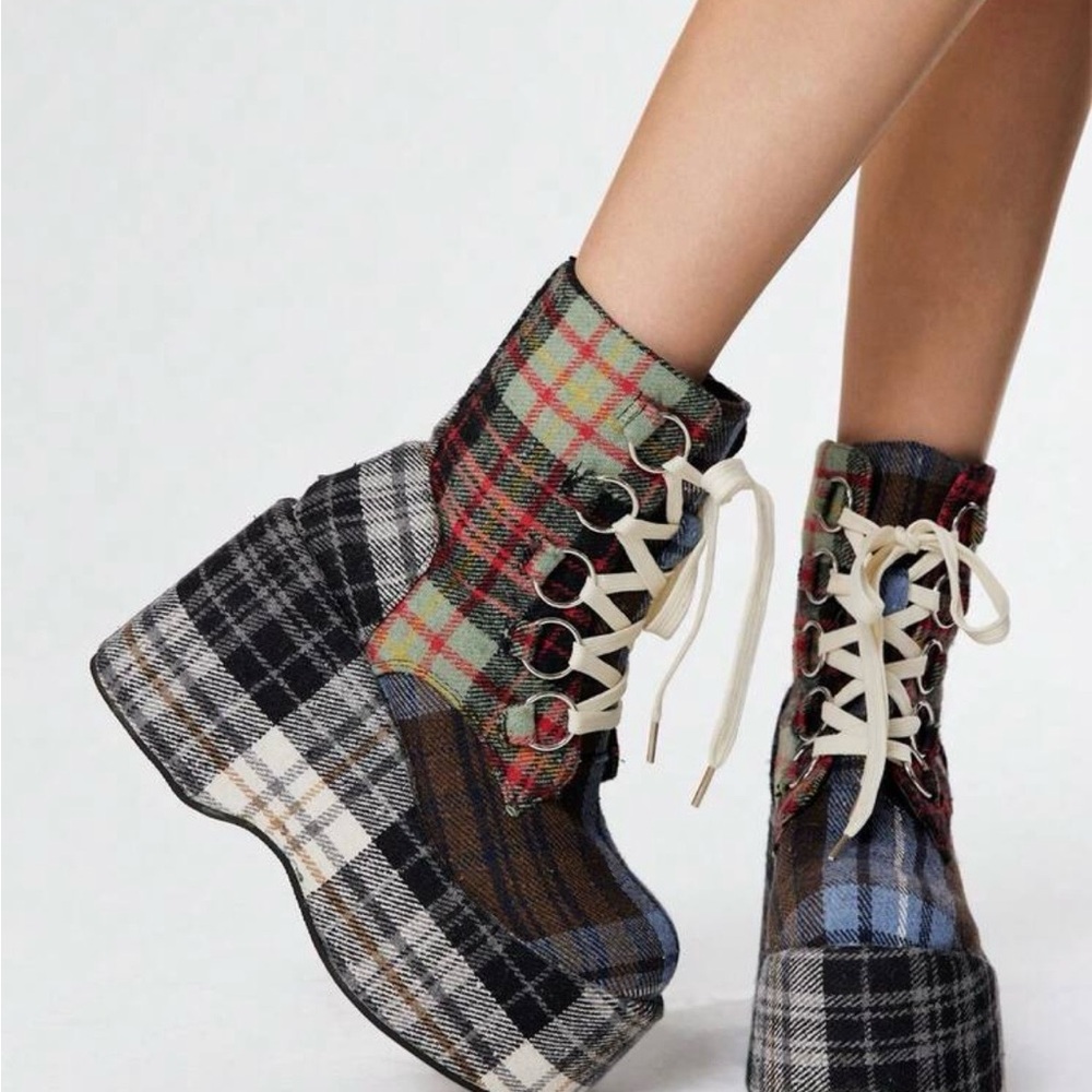 ROMWE Plaid Platform Ankle Boots
